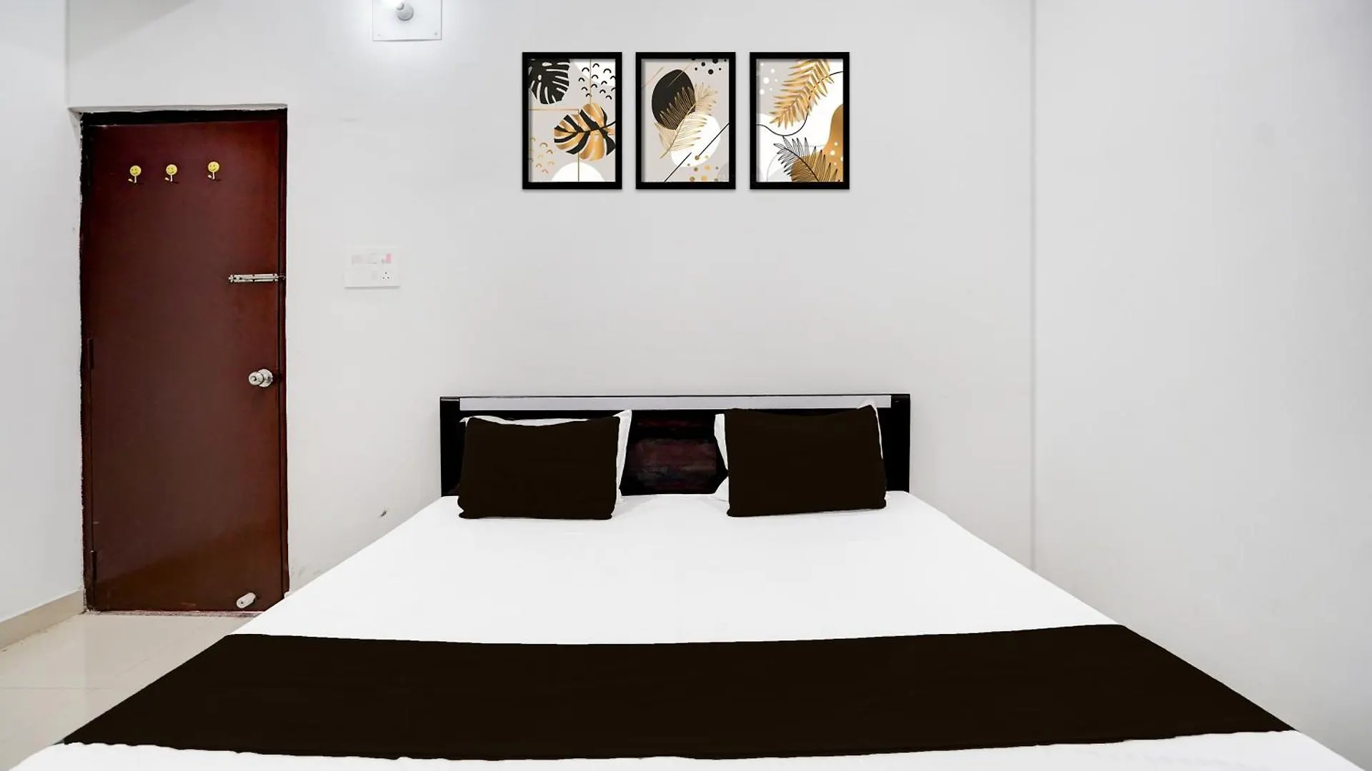 ***  Hotel O Best Guest House 바라나시 인도