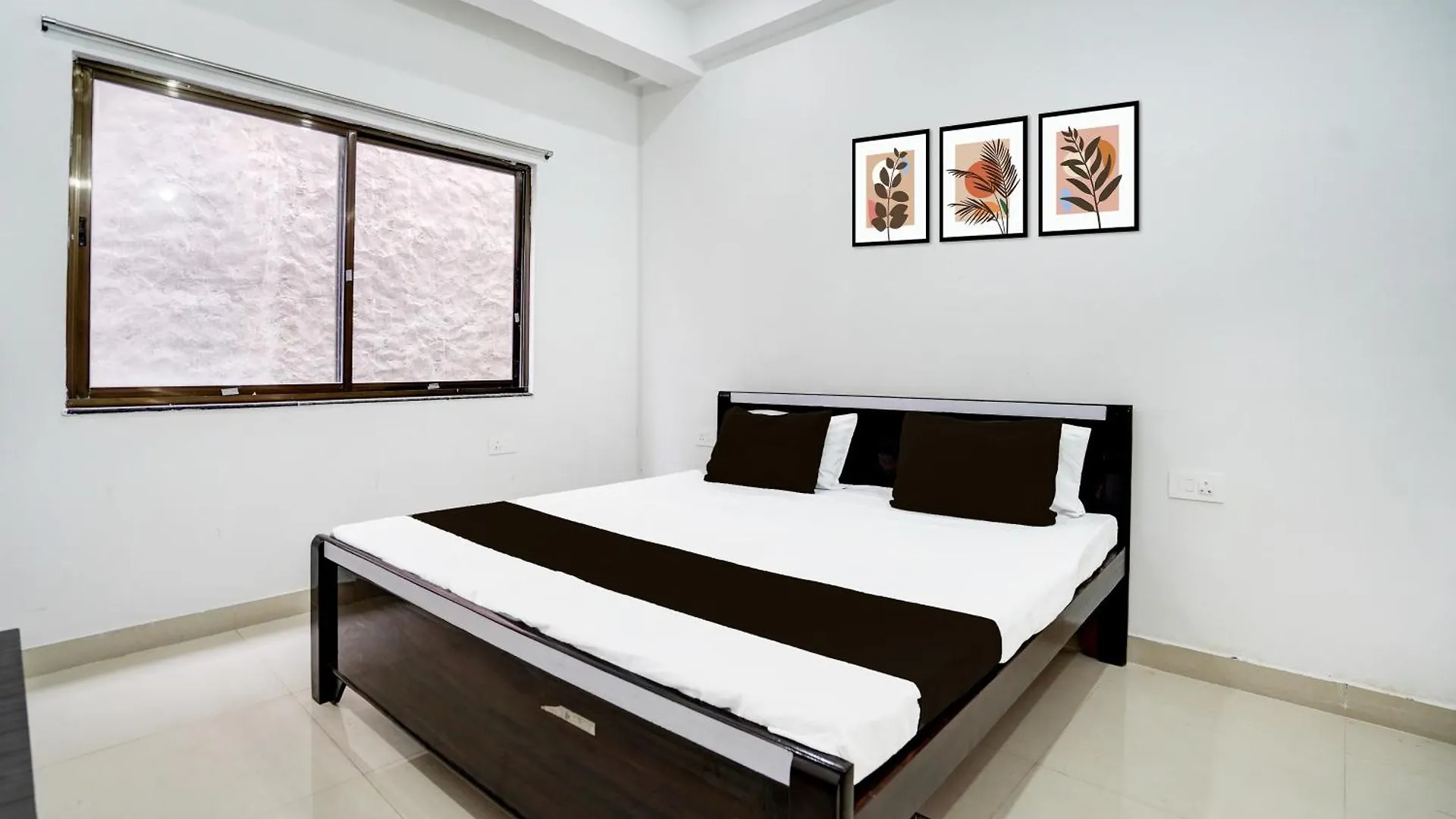 Hotel O Best Guest House Varanasi