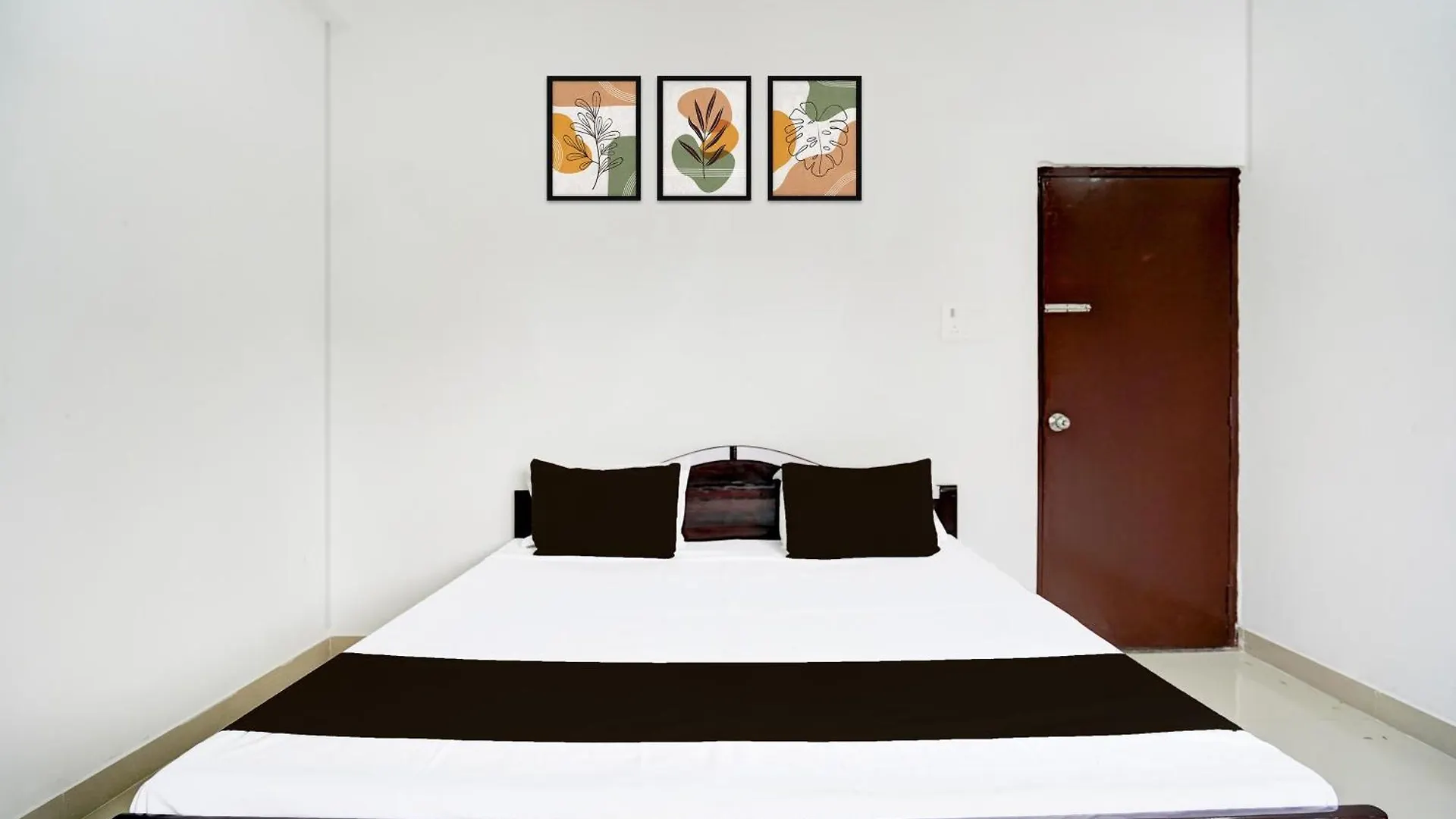 Hotel O Best Guest House Varanasi